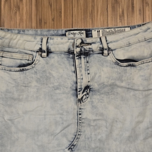 Indigo Rein Denim Blue Skirt - Picture 3 of 8